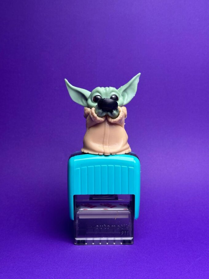 TIMBRE BABY YODA 4