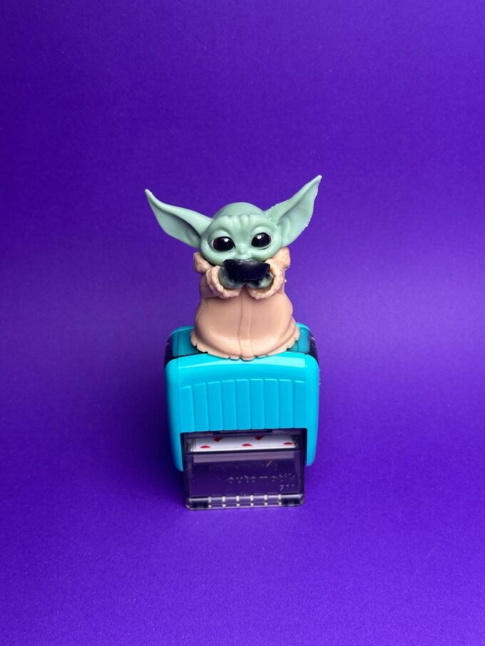 TIMBRE BABY YODA 4