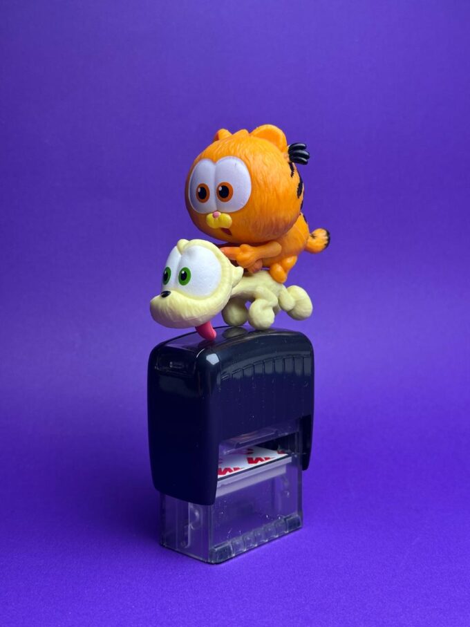 TIMBRE GARFIELD 6